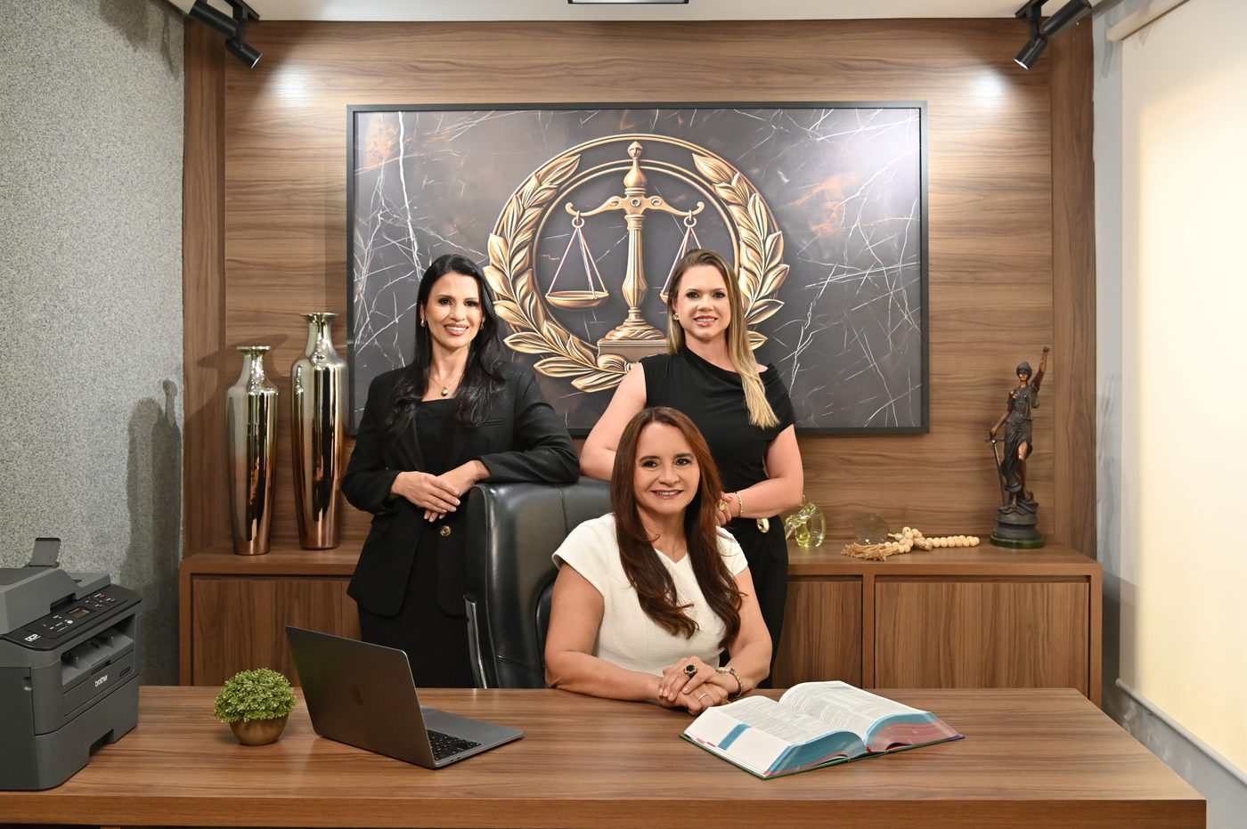 Equipe WSG Advocacia — Dra. Waléria, Dra. Selma e Dra. Giziane